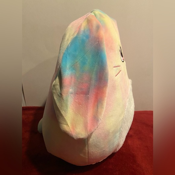 Candy the Bunny Easter Exclusive Squishmallow - Picture 2 of 4
